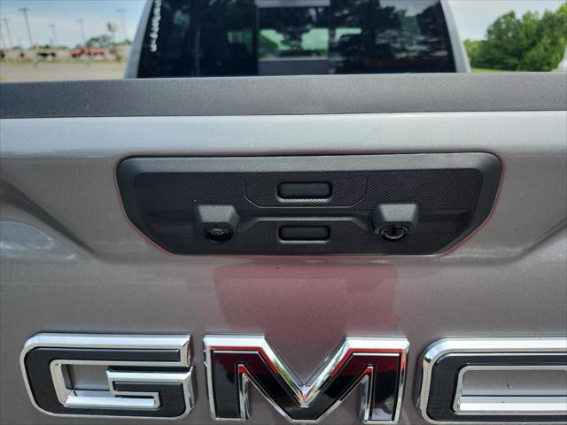 new 2025 GMC Sierra 1500 car, priced at $75,672