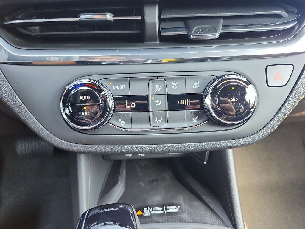 new 2026 Buick Envista car, priced at $27,064