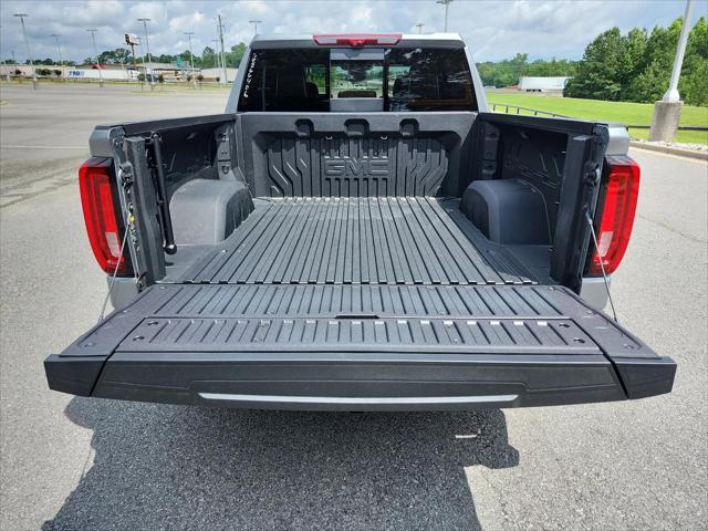 new 2025 GMC Sierra 1500 car, priced at $75,672