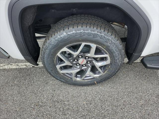 new 2025 GMC Sierra 1500 car, priced at $60,174