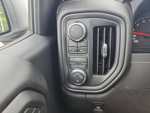new 2025 GMC Sierra 1500 car, priced at $44,409
