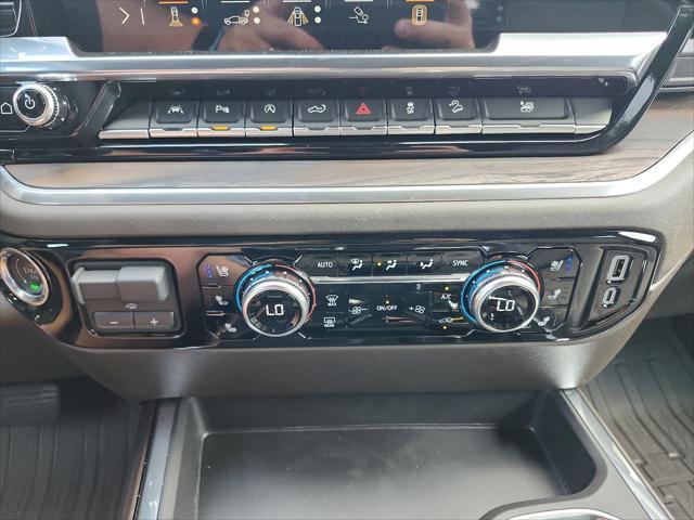 new 2025 GMC Sierra 1500 car, priced at $60,174