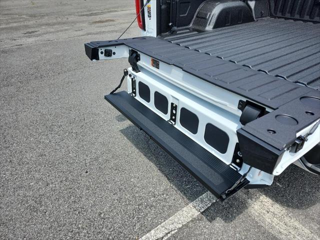 new 2025 GMC Sierra 1500 car, priced at $60,174