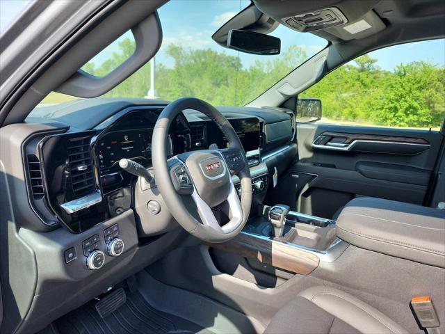 new 2025 GMC Sierra 1500 car, priced at $56,303