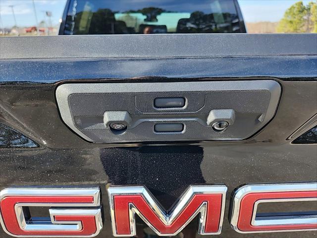 new 2025 GMC Sierra 1500 car, priced at $55,995