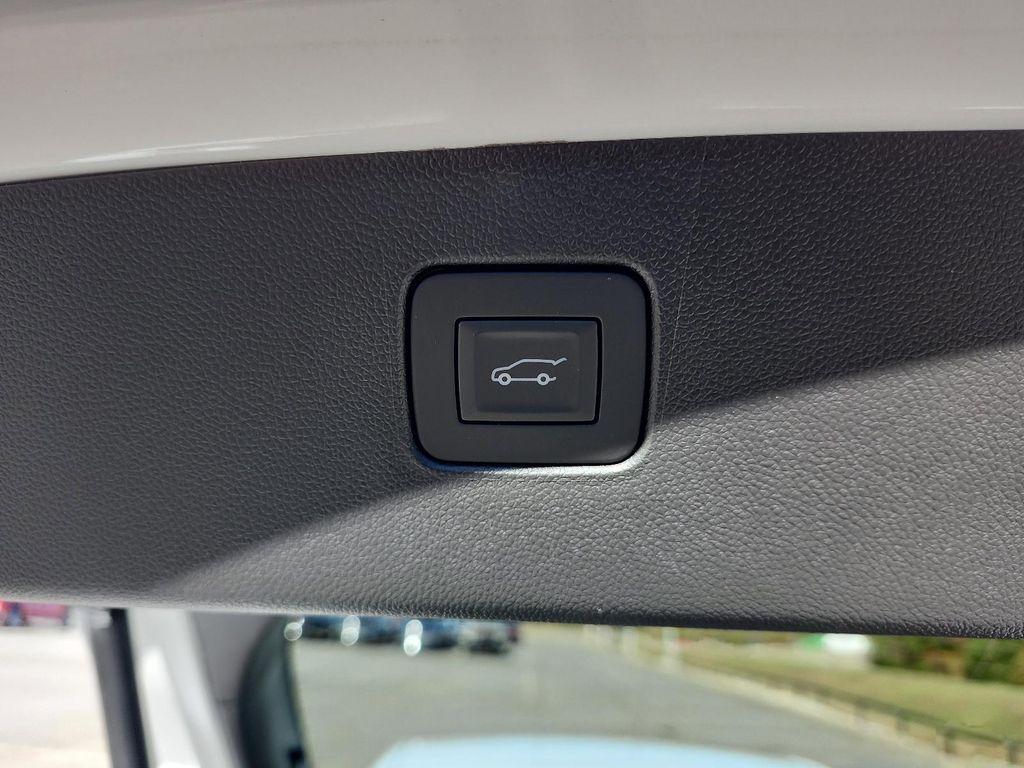 new 2026 Buick Envista car, priced at $27,155