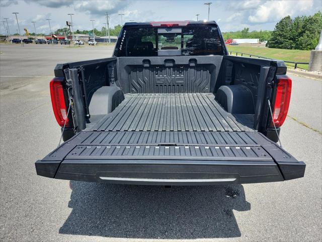 new 2025 GMC Sierra 1500 car, priced at $75,672