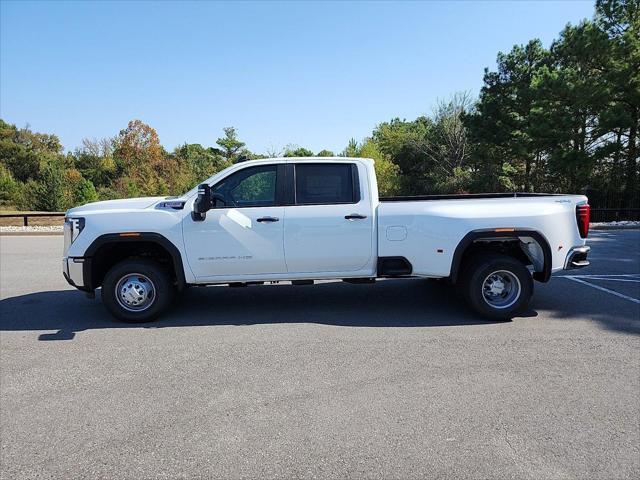 new 2025 GMC Sierra 3500 car, priced at $67,042