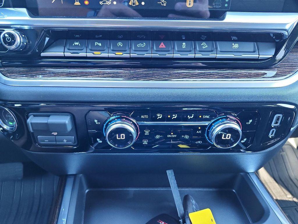 new 2026 GMC Sierra 1500 car, priced at $55,776