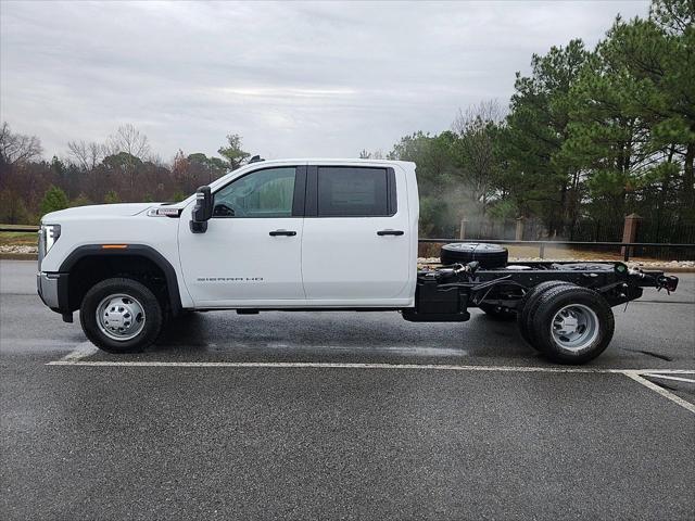 new 2025 GMC Sierra 3500 car, priced at $67,253