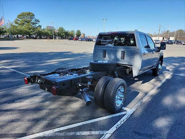 new 2025 GMC Sierra 3500 car, priced at $73,213