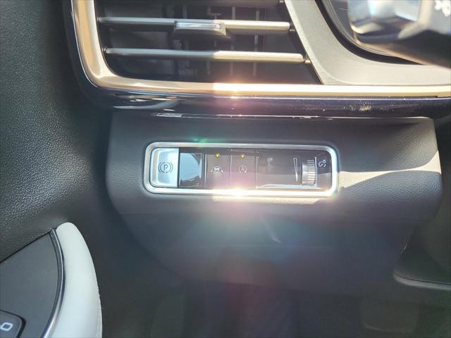 new 2025 Buick Envision car, priced at $43,376