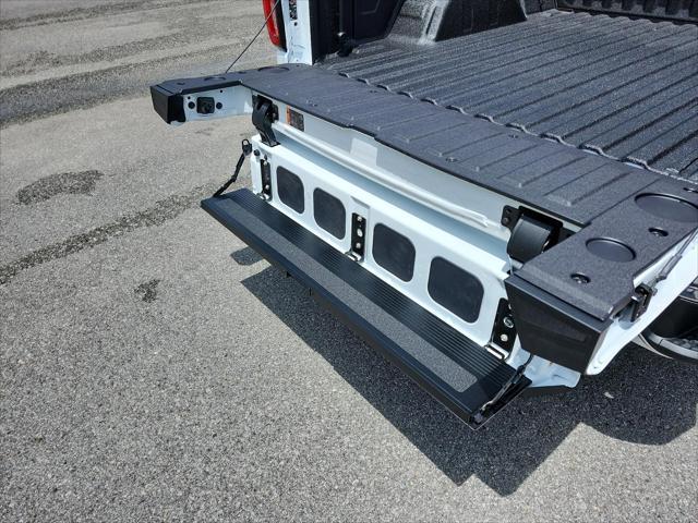 new 2025 GMC Sierra 1500 car, priced at $59,278