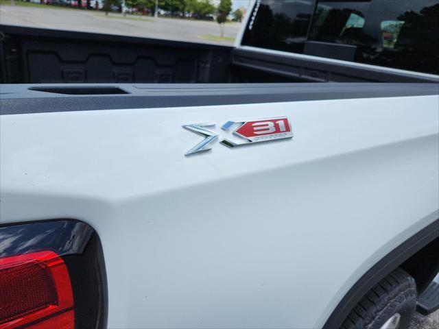 new 2025 GMC Sierra 1500 car, priced at $59,278