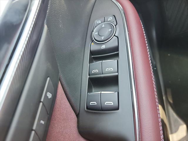 new 2025 Buick Envision car, priced at $39,362