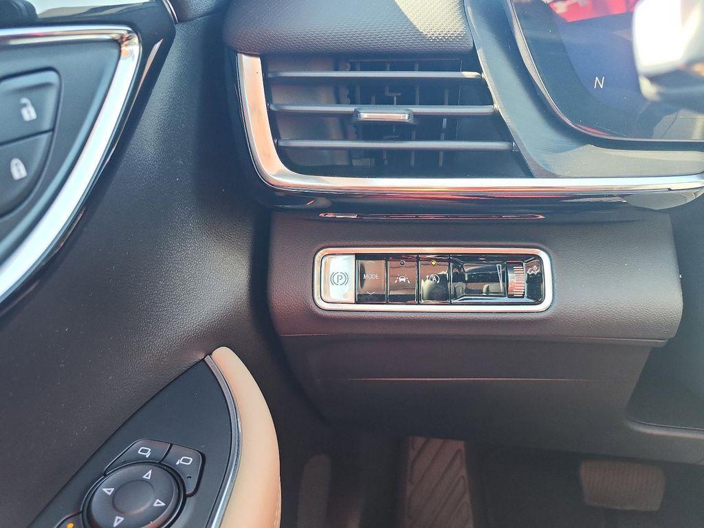 new 2025 Buick Envision car, priced at $30,816