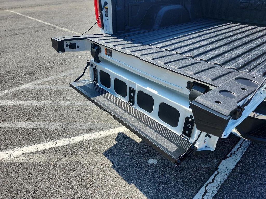 new 2026 GMC Sierra 1500 car, priced at $51,694