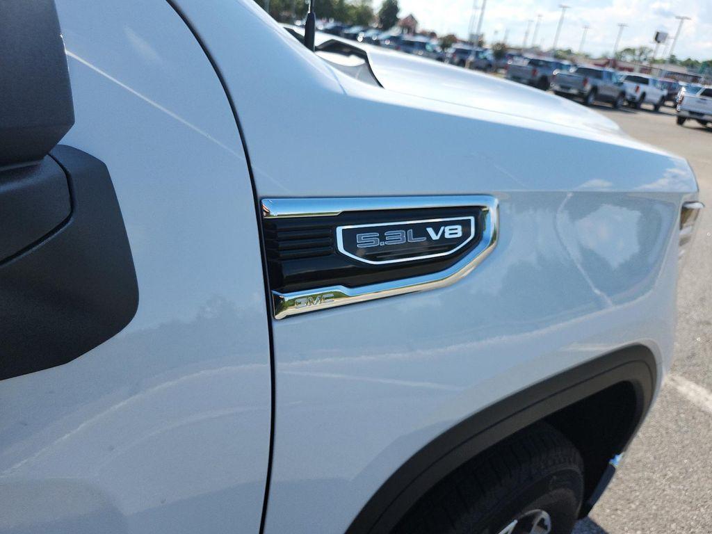 new 2026 GMC Sierra 1500 car, priced at $51,694