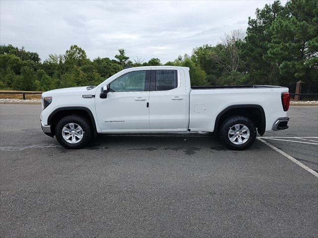 new 2024 GMC Sierra 1500 car, priced at $49,654