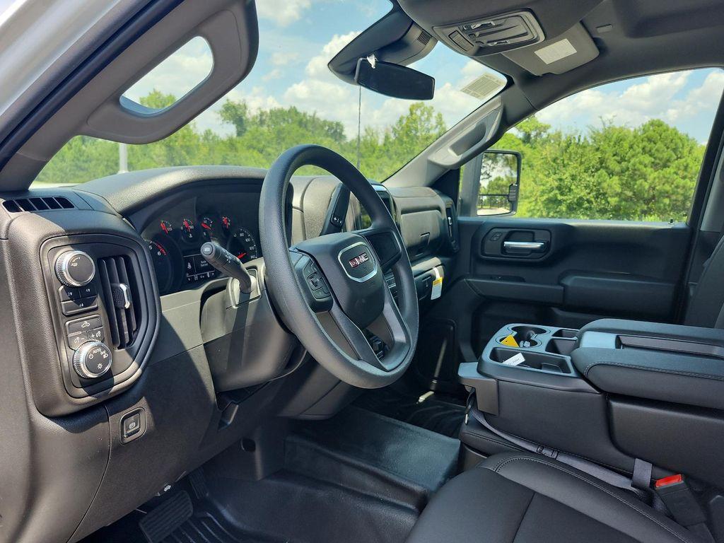 new 2025 GMC Sierra 2500 car, priced at $52,812