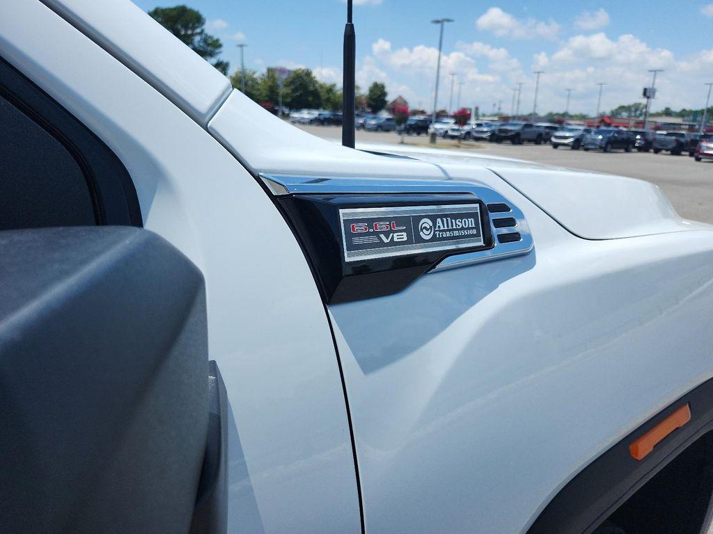 new 2025 GMC Sierra 2500 car, priced at $52,812