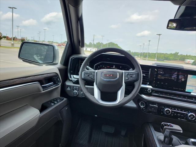 new 2025 GMC Sierra 1500 car, priced at $60,174