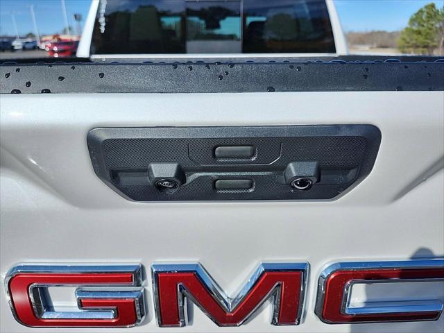 new 2025 GMC Sierra 1500 car, priced at $59,605