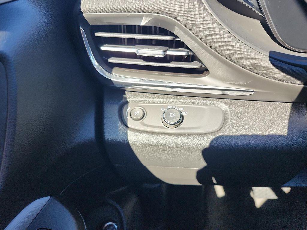 new 2026 Buick Envista car, priced at $27,155