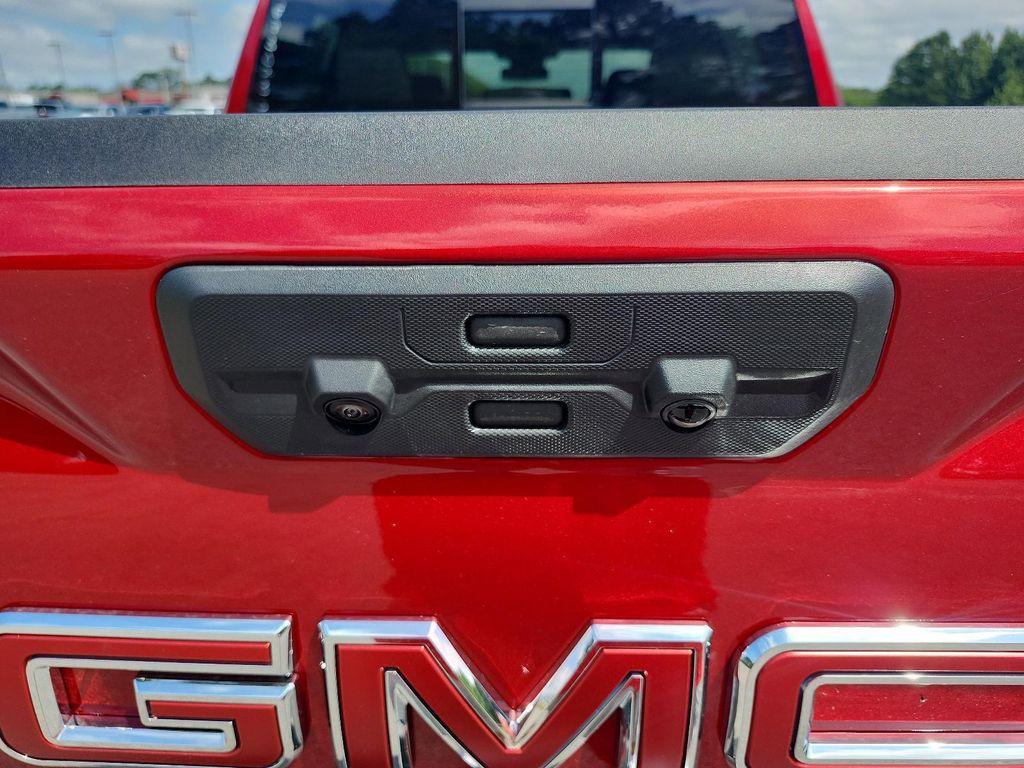 new 2025 GMC Sierra 1500 car, priced at $62,050