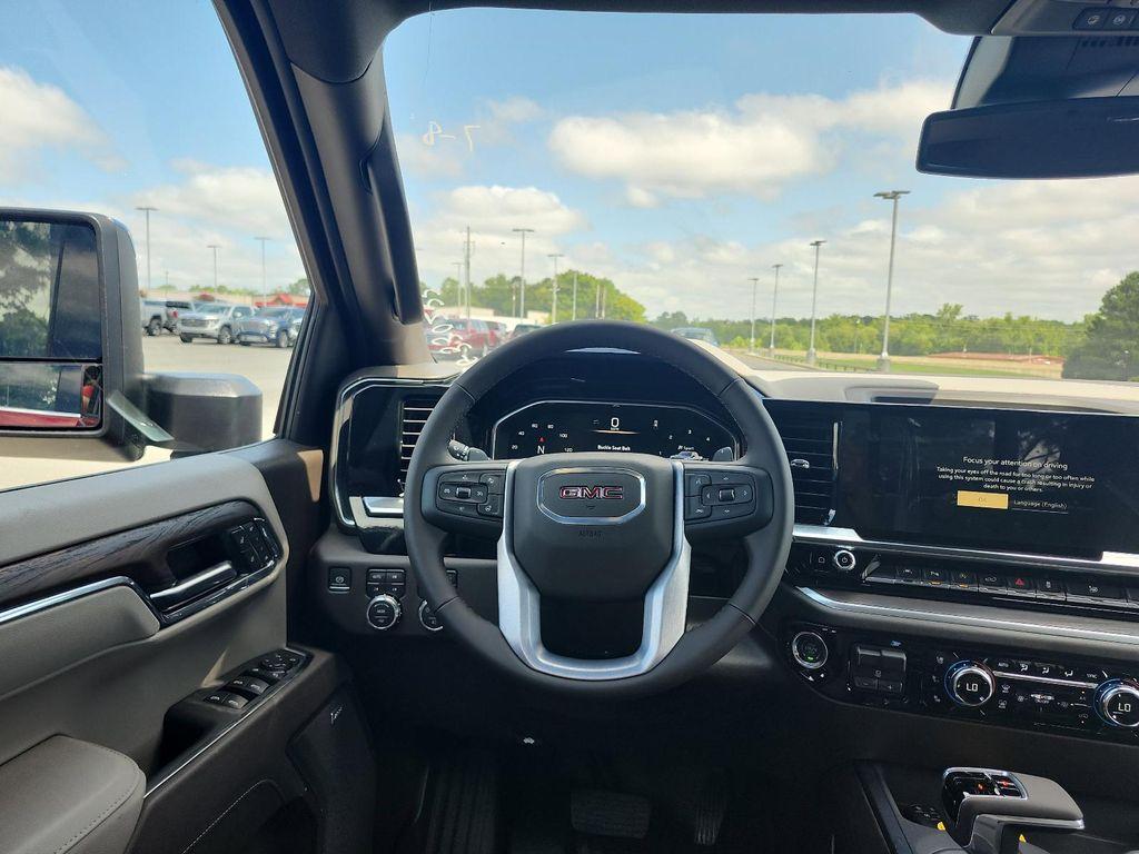 new 2025 GMC Sierra 1500 car, priced at $62,050