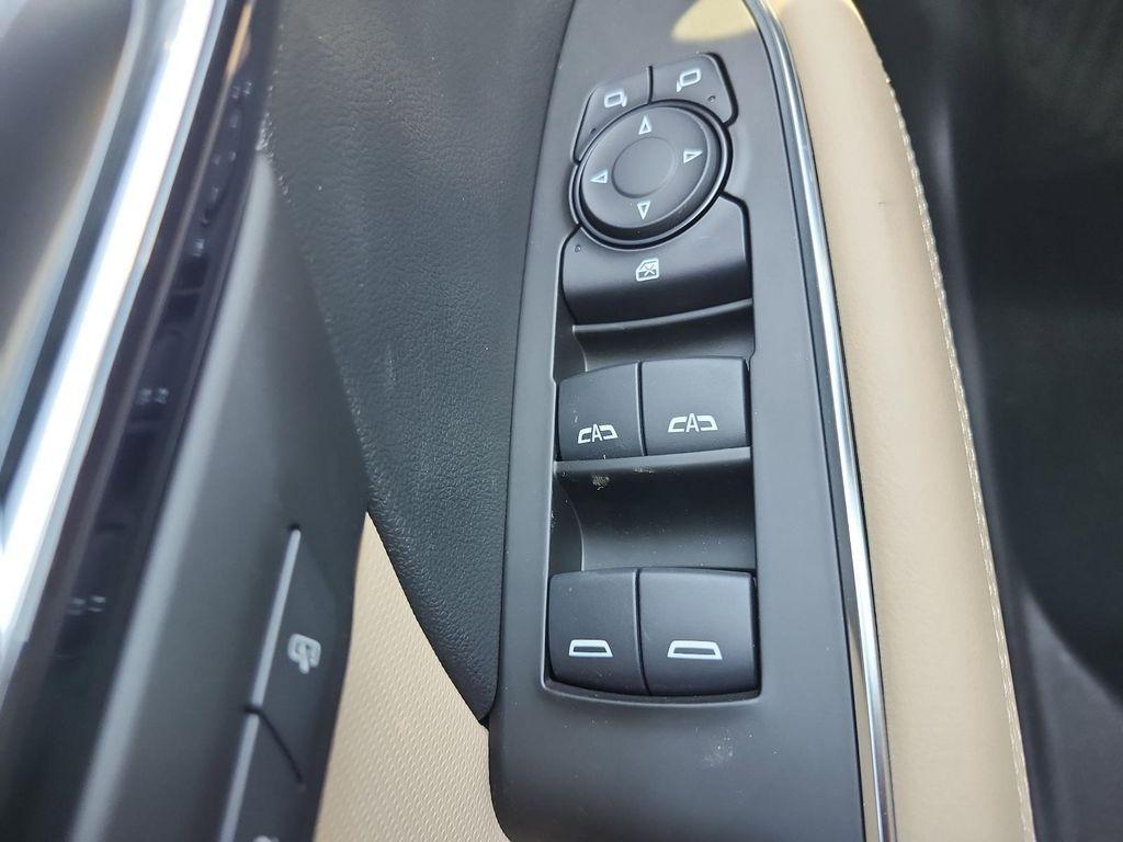 new 2025 Buick Envision car, priced at $33,751