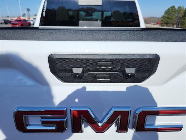 new 2025 GMC Sierra 1500 car, priced at $58,597