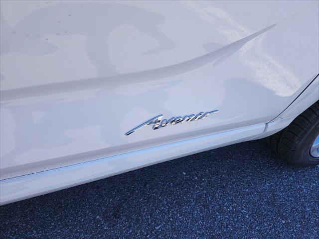 new 2024 Buick Encore GX car, priced at $31,412