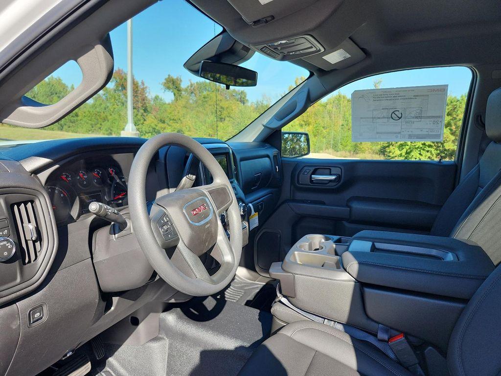 new 2026 GMC Sierra 1500 car, priced at $33,272