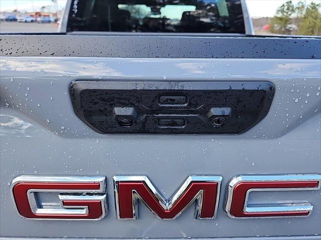 new 2025 GMC Sierra 1500 car, priced at $52,061