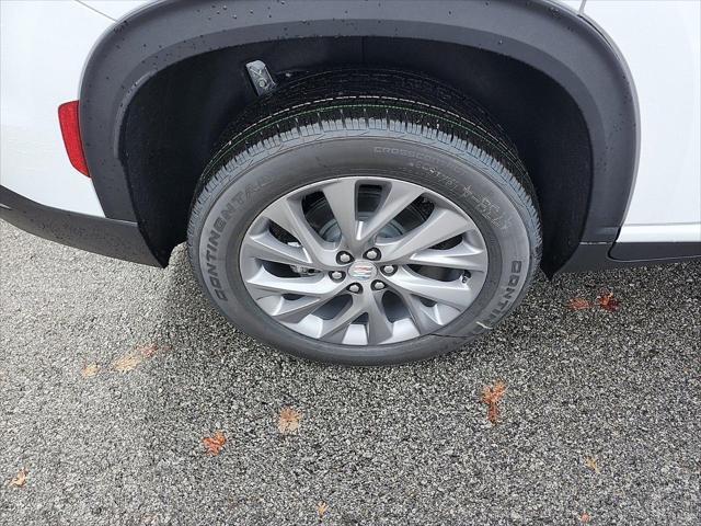 new 2025 Buick Enclave car, priced at $44,382