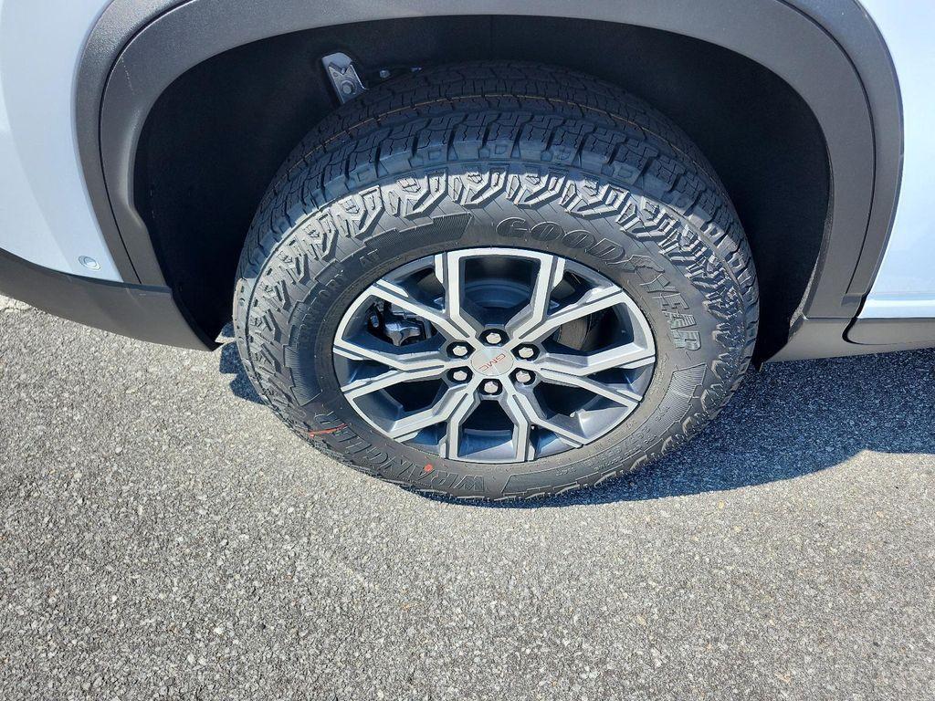 new 2026 GMC Acadia car, priced at $58,590
