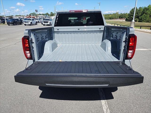 new 2025 GMC Sierra 1500 car, priced at $53,262