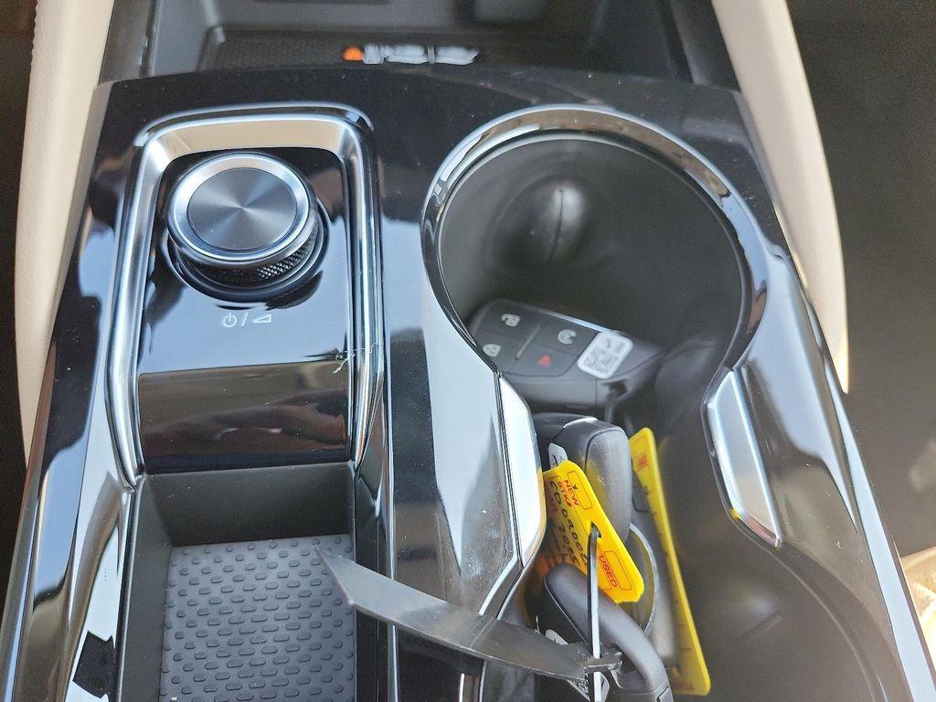 new 2025 Buick Envision car, priced at $38,390