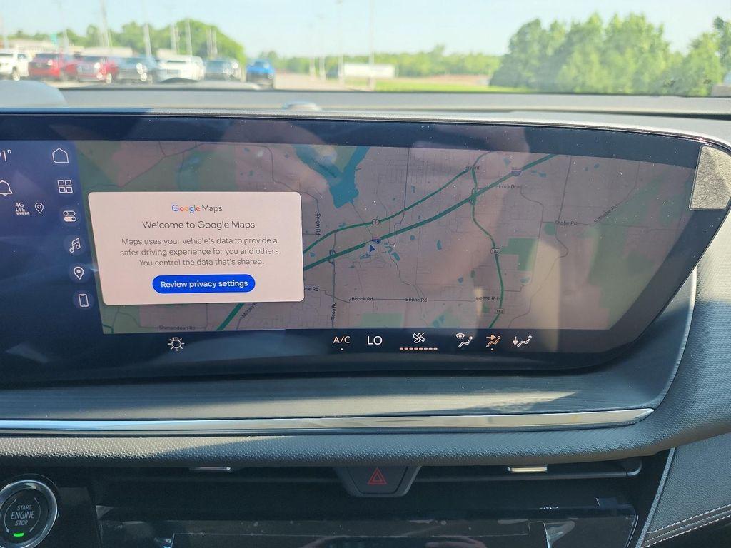 new 2025 Buick Envision car, priced at $38,390