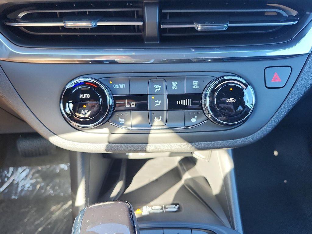 new 2026 Buick Envista car, priced at $27,605