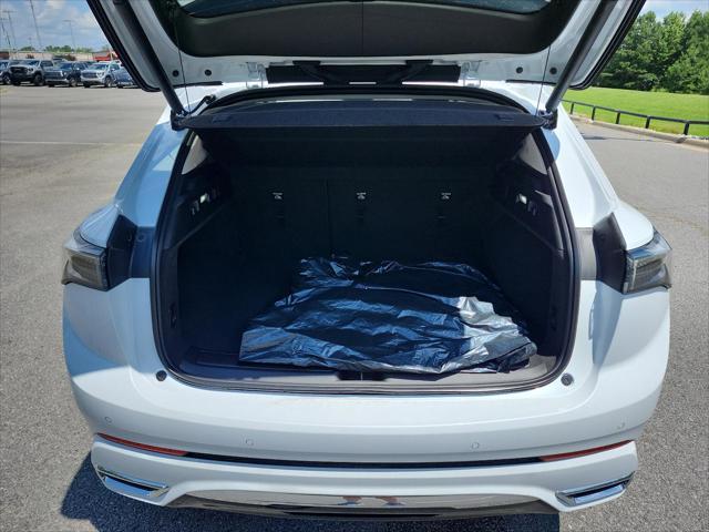 new 2025 Buick Envision car, priced at $43,376