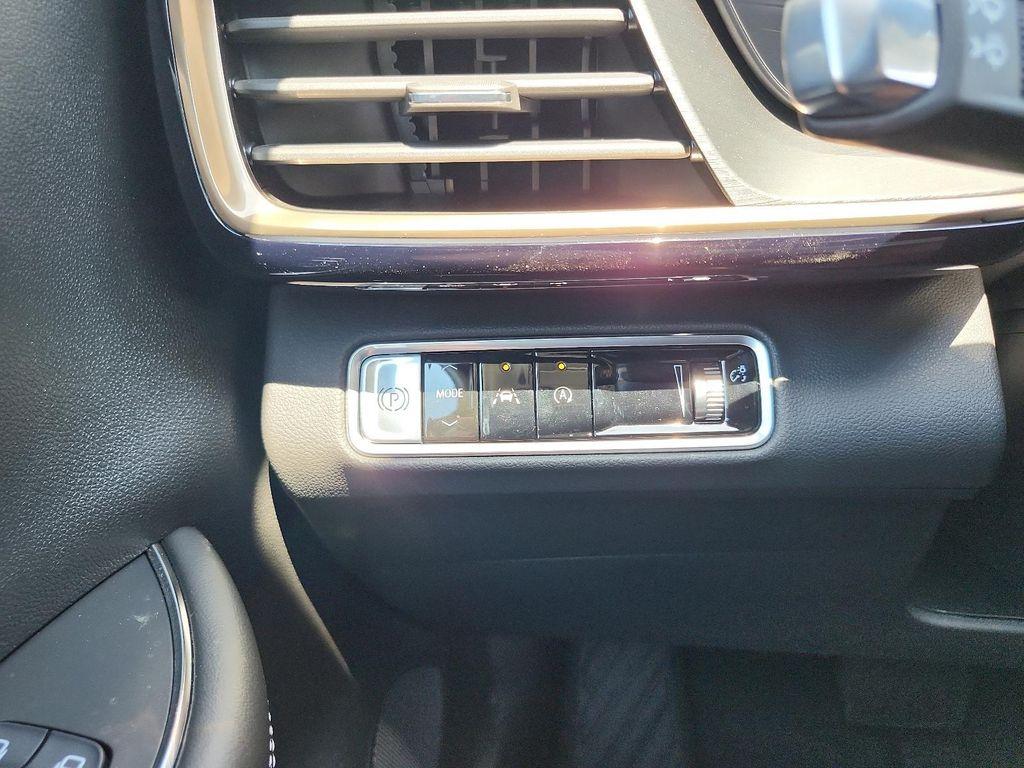 new 2025 Buick Envision car, priced at $43,376