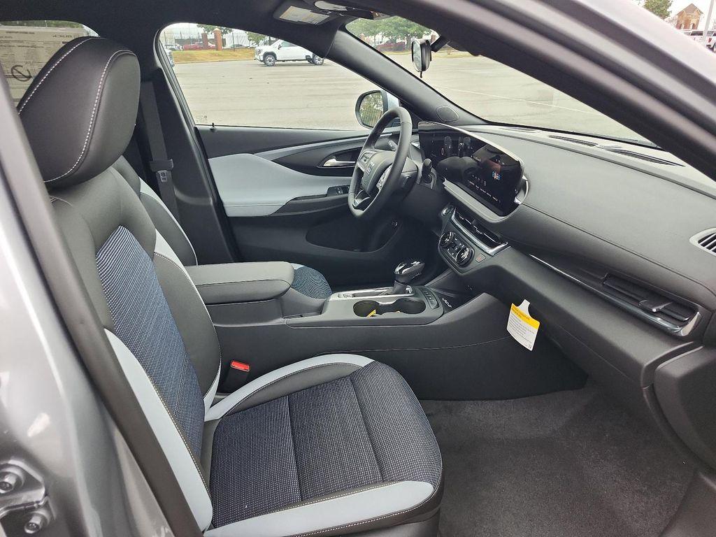 new 2026 Buick Envista car, priced at $27,605