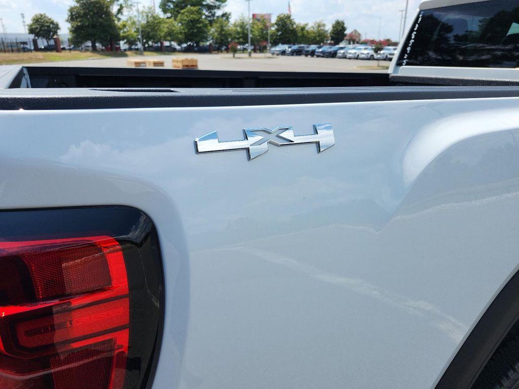 new 2025 GMC Sierra 2500 car, priced at $52,812