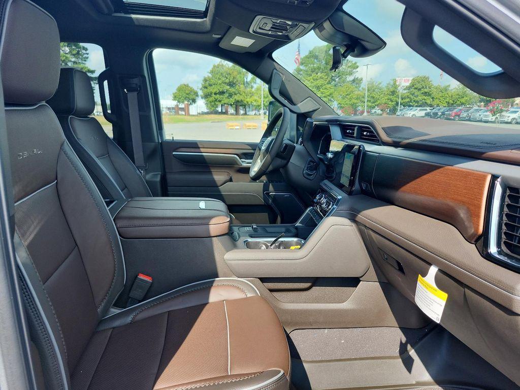 new 2025 GMC Sierra 3500 car, priced at $81,657