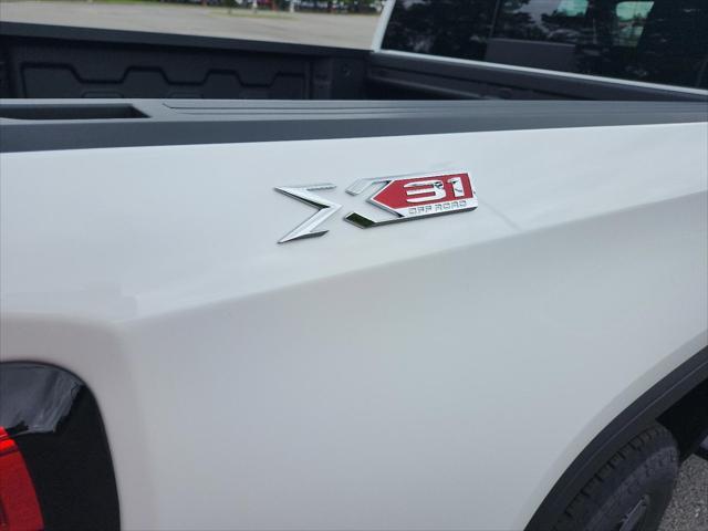 new 2025 GMC Sierra 1500 car, priced at $57,162
