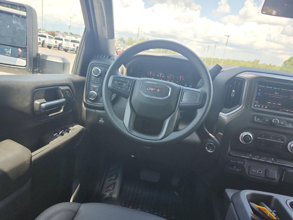 new 2025 GMC Sierra 2500 car, priced at $52,812