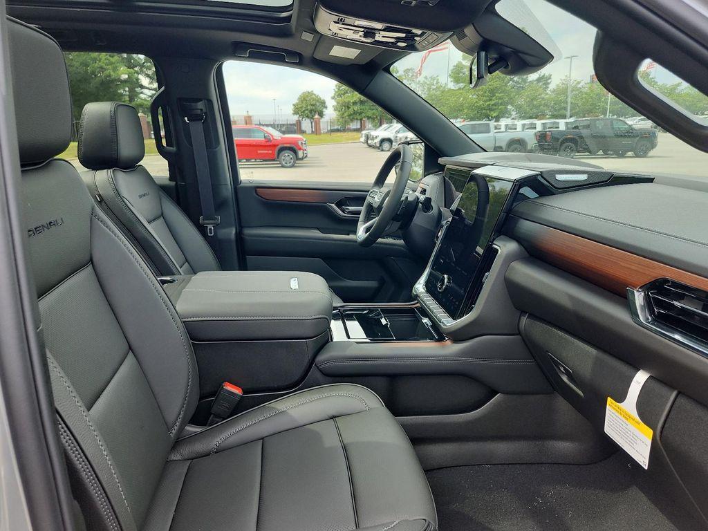 new 2026 GMC Yukon car, priced at $86,376