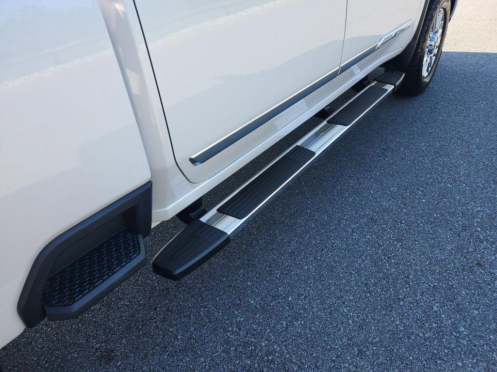 used 2024 Chevrolet Silverado 2500 car, priced at $65,997